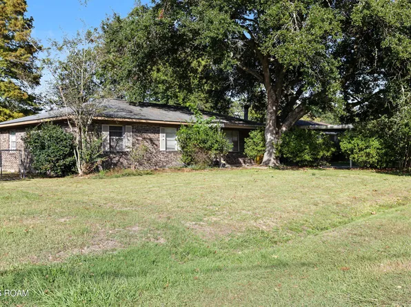 202 Bradford Dr, Carencro, LA 70520