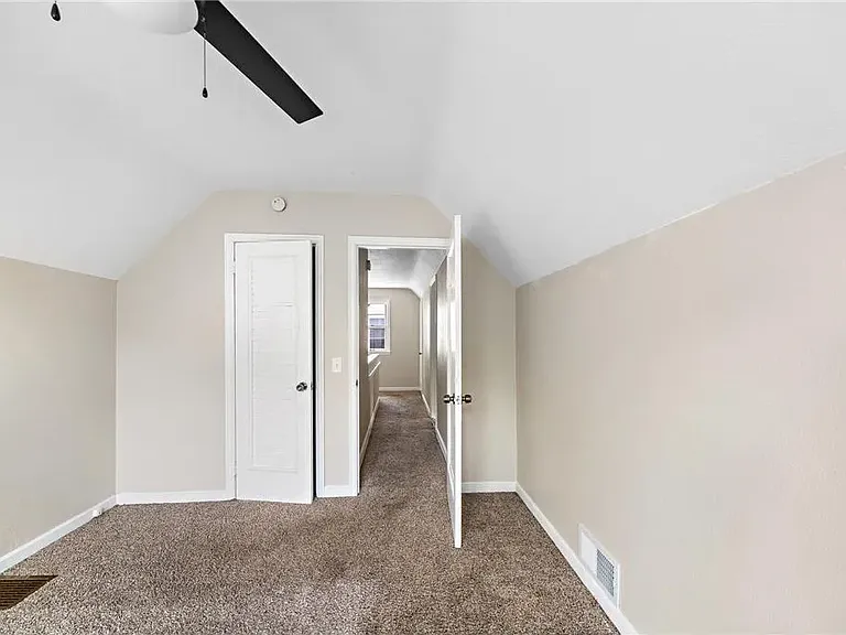 4014 Regent Ave N — Photo 22