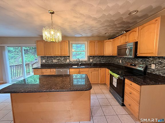 4th image of 15 Salmon Drive