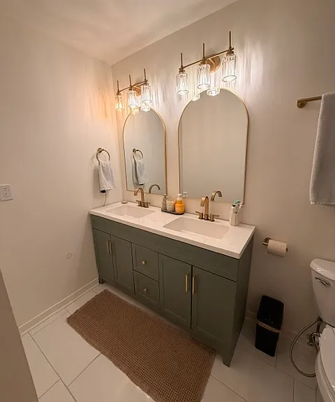 1344 W Madison St #302 — Photo 2