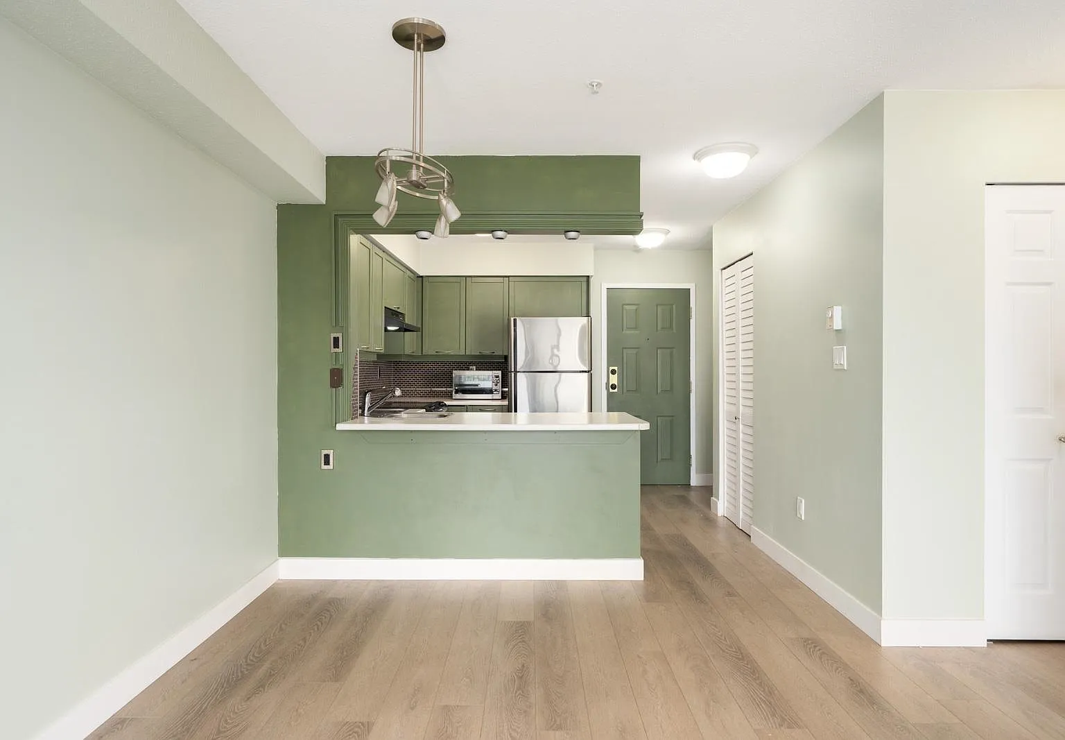 1 bed, 636 sqft, $2,000 — Photo 4