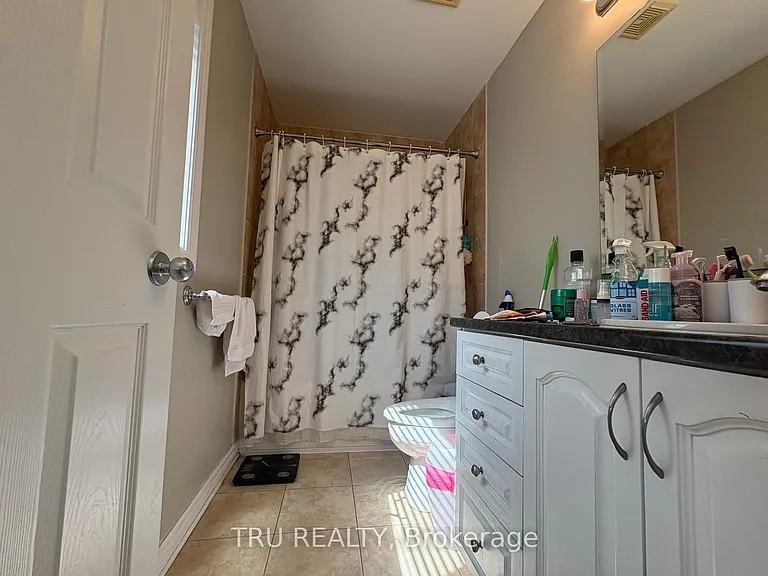 684 Beatrice Dr — Photo 26