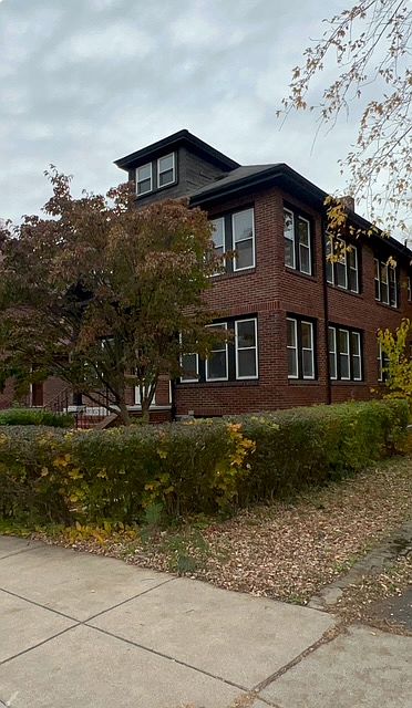 1st image of 12 Hooper St