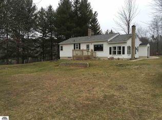 4129 Holiday Rd, Traverse City, MI 49686