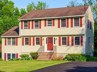 37 Brox Rd, Dracut, MA 01826