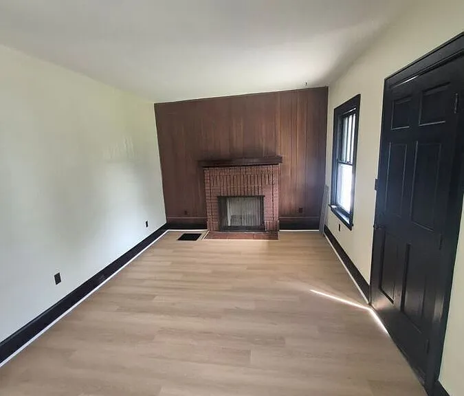 2717 Dakota Ave — Photo 2