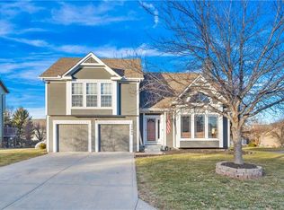 23600 W 53rd Pl, Shawnee, KS 66226