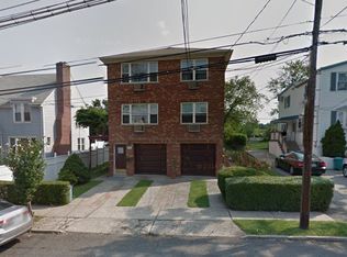 3556 Ropes Ave, Bronx, NY 10475