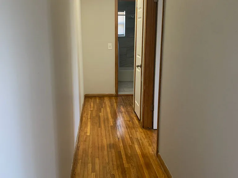 3925 3rd St NE #8 — Photo 9