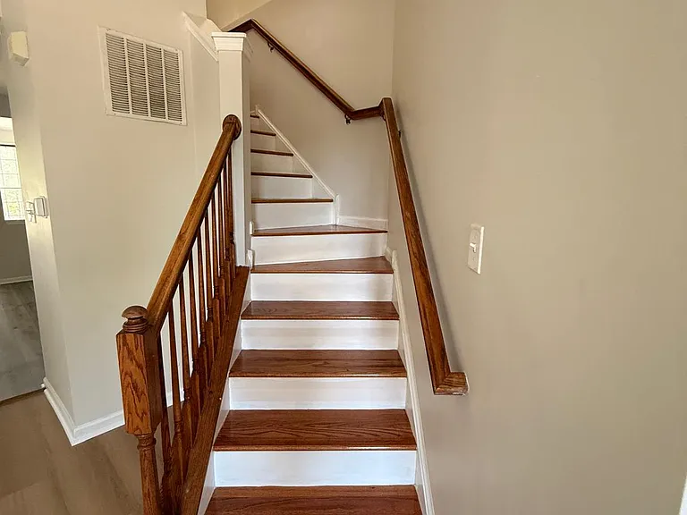 18 Bridle Path Ct — Photo 15