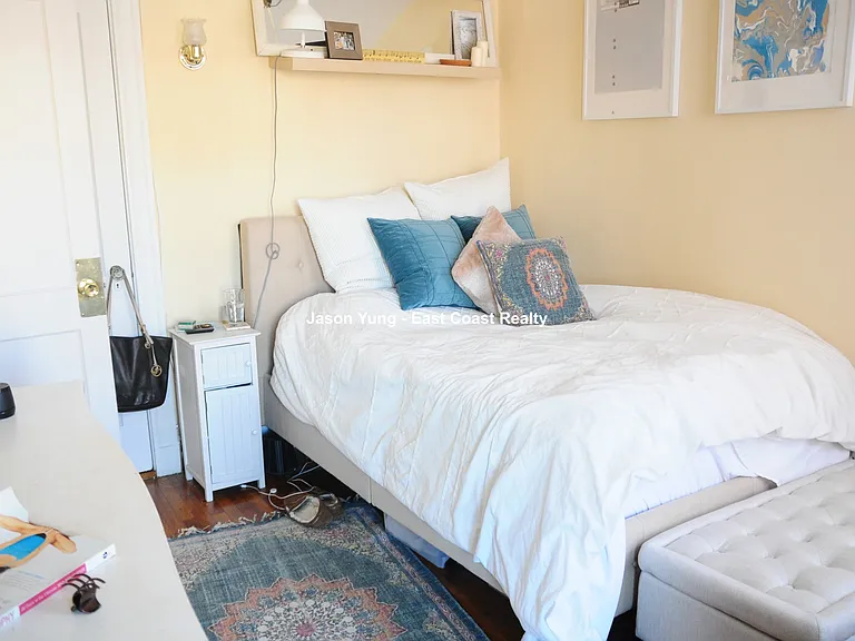 19 Vinal St #10 — Photo 3