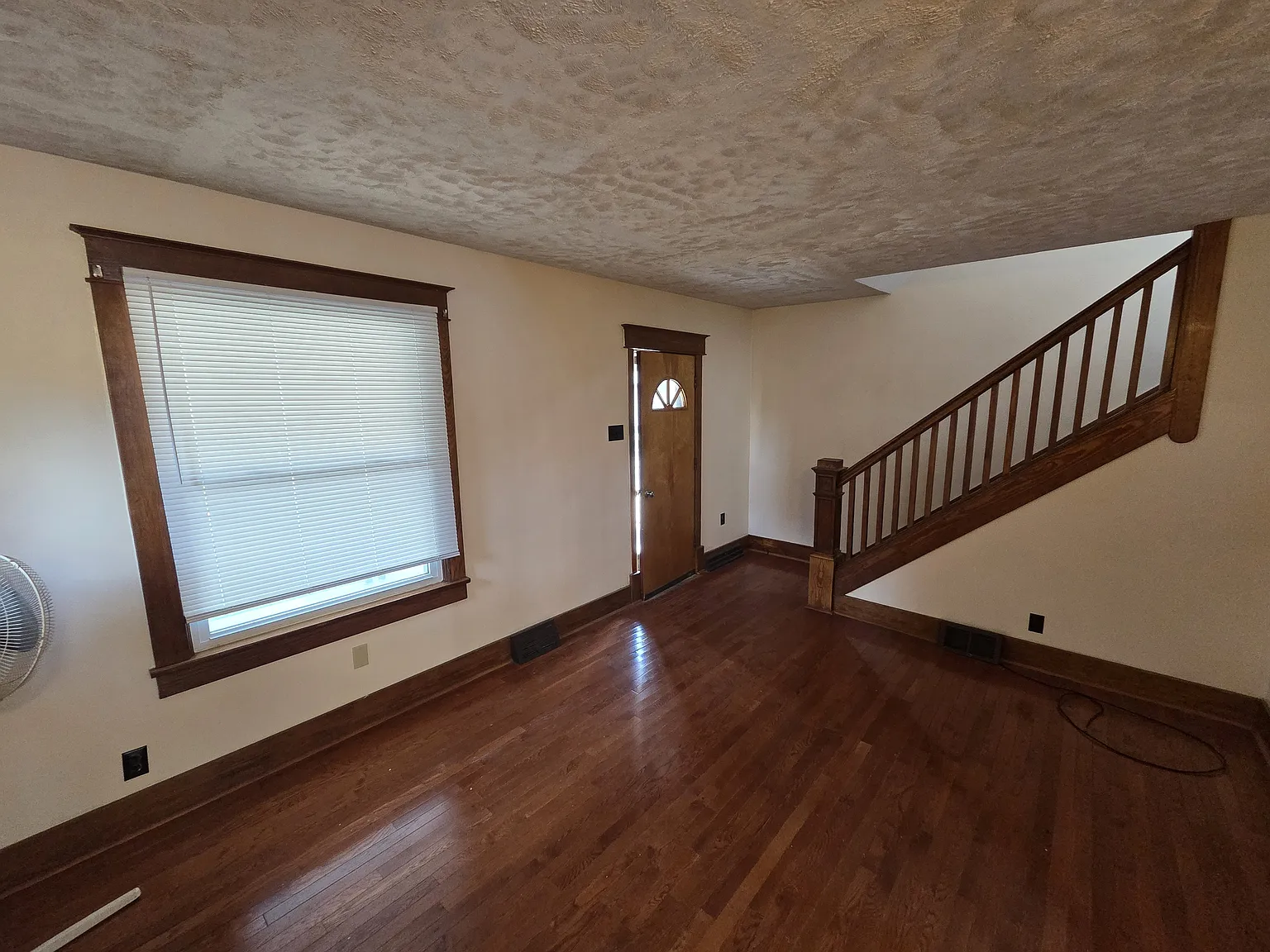 2 bed, 1260 sqft, $1,400 — Photo 2