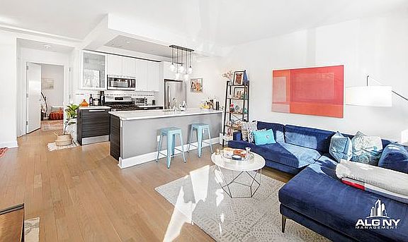 5th image of 65 Clifton Pl APT 2A