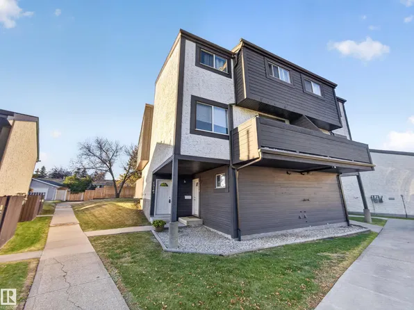 1514A 69th St NW, Edmonton, AB T6K 3R3