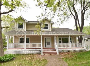 2709 Stillwater St, White Bear Township, MN 55110