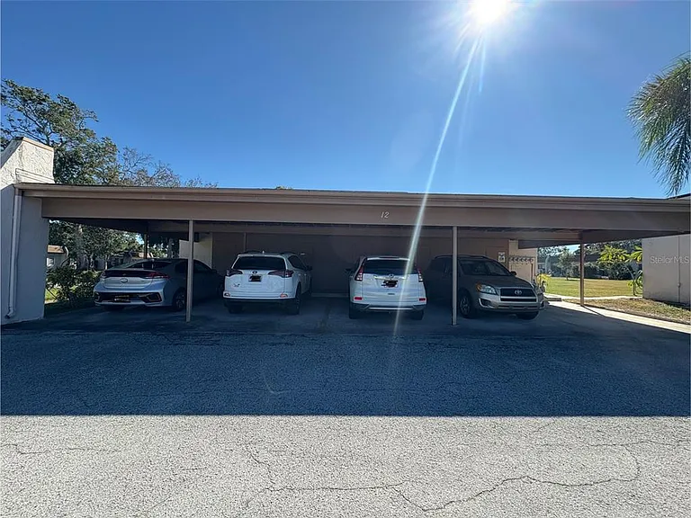 1606 Flint Dr W — Photo 27