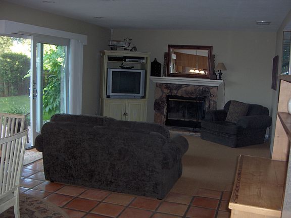 Kitchen Nook/Family Room