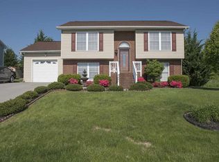 1441 Stonechris Dr, Harrisonburg, VA 22802