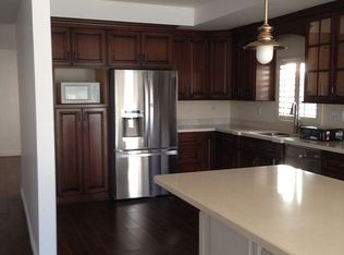 2112 Queensberry Rd, Pasadena, CA 91104