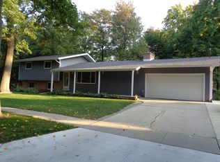3615 Blarney Dr, Midland, MI