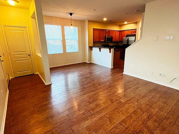 2nd image of 4300 Newton Ave Unit 87
