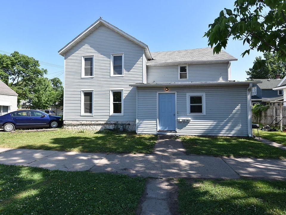 Adams st - Front