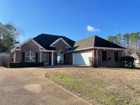 462 N Place Dr, Madison, MS 39110