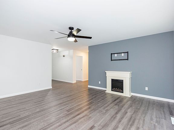 5th image of 55192 Birchwood Ct