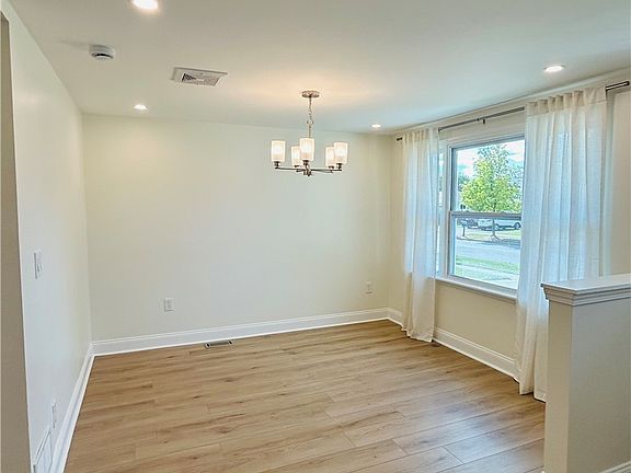 2nd image of 14 Cheryl Rd