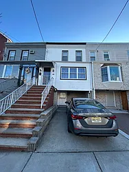 46 East 44th Street