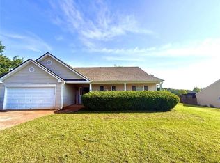 15 Parkview Ln, Powder Springs, GA 30127