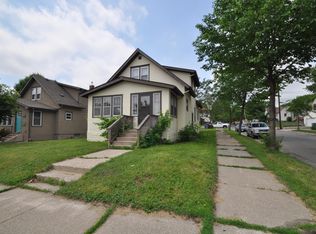 2223 Queen Ave N, Minneapolis, MN 55411