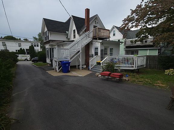 3rd image of 721 Belmont St #2