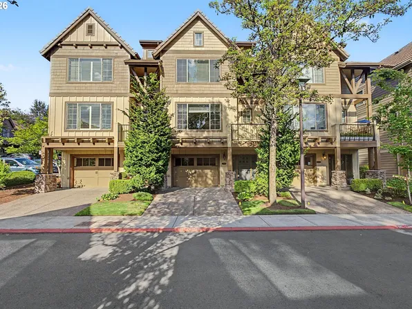 2060 NW Village Cir #43, Portland, OR 97229