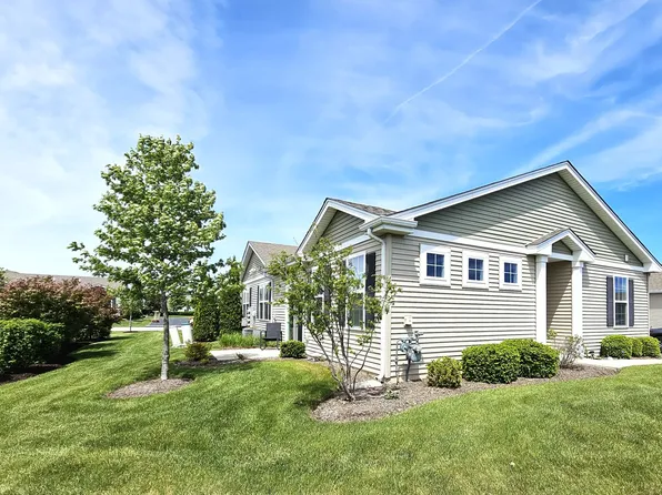 1847 Southern Cir, Hampshire, IL 60140
