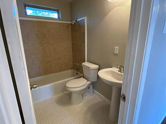5th image of 6517 Westview Dr