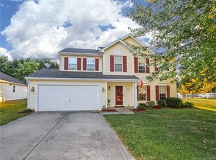 106 Winborne Dr, Mooresville, NC 28115