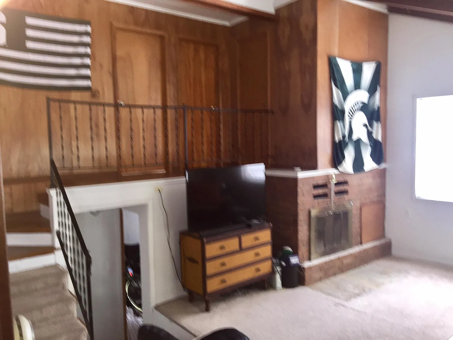 1635 Melrose Ave — Photo 1