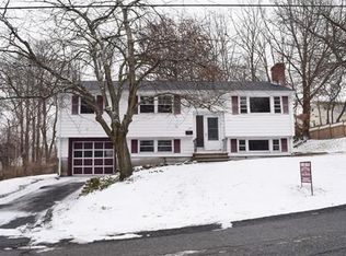 215 Trull Ln E, Lowell, MA 01852