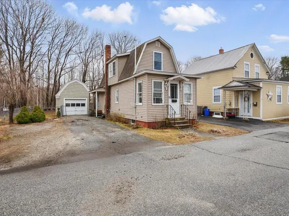 28 Lemaire Avenue, Lewiston, ME 04240