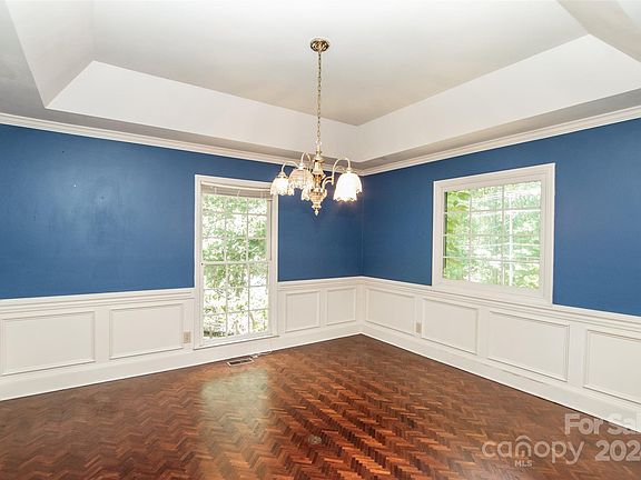 5th image of 4134 Coleman Dr