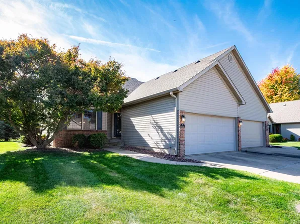 10 Elk Ct, Washington, IL 61571