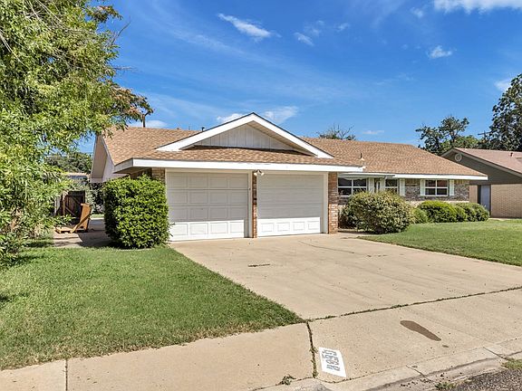 3rd image of 3939 Dumont Dr