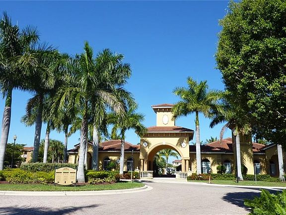 3rd image of 15655 Ocean Walk Cir APT 303