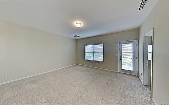 4th image of 961 Summerlake Dr
