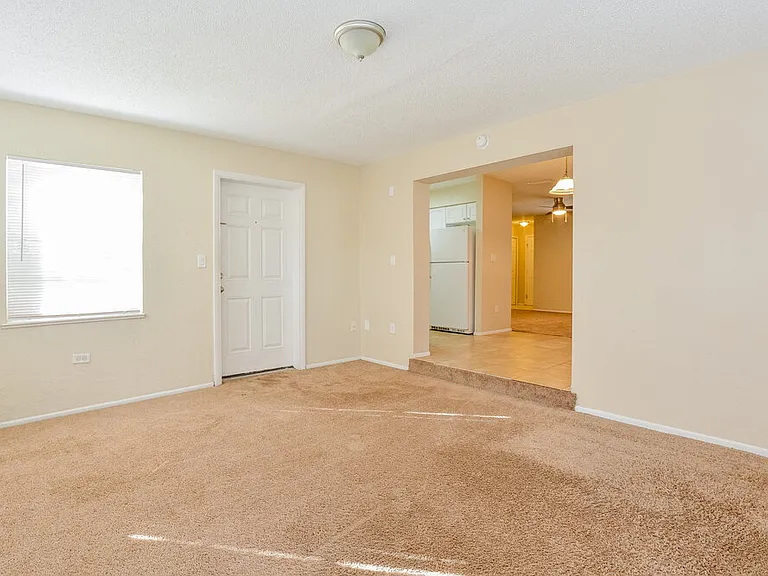 608 Pheasant Ave — Photo 8