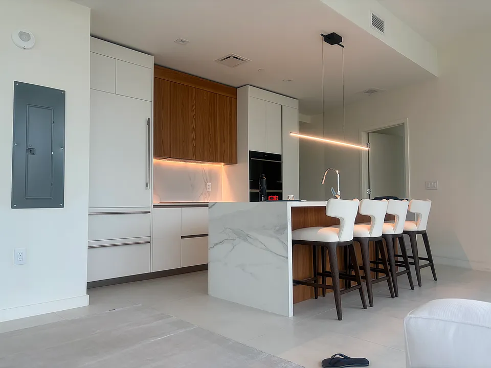 1400 Biscayne Blvd #201