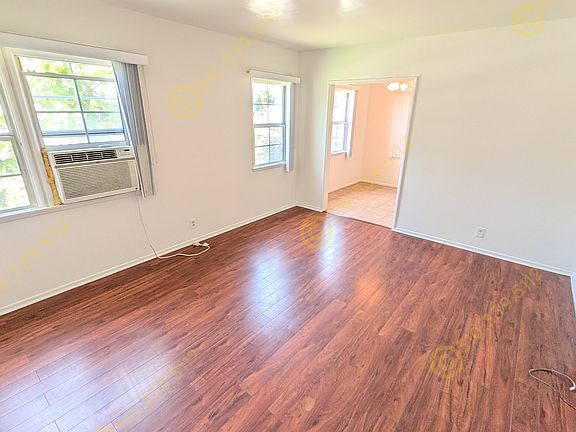 4th image of 3761 Hughes Ave