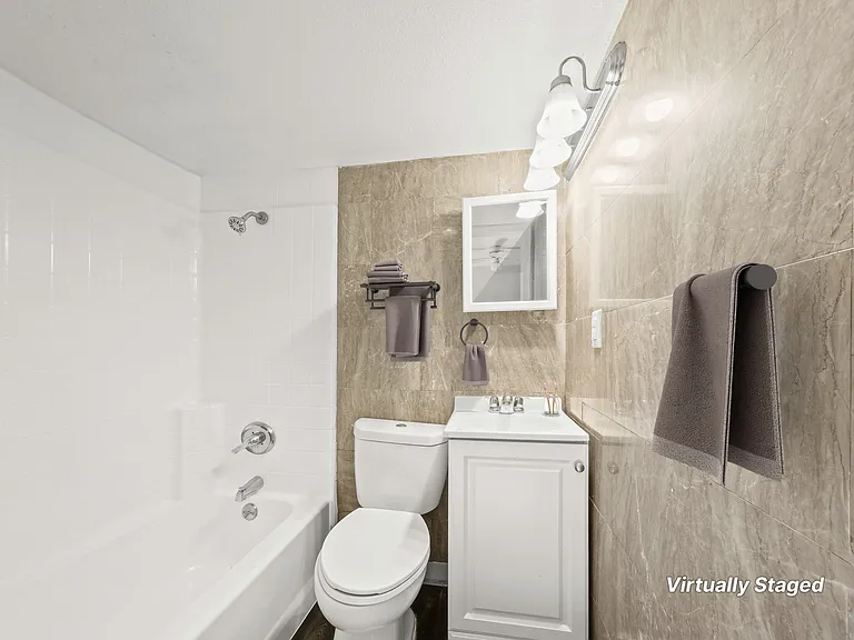 Montego Apartments — Photo 16