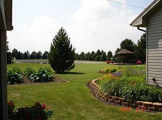 6186 N Opfer Lentz Rd, Curtice, OH 43412